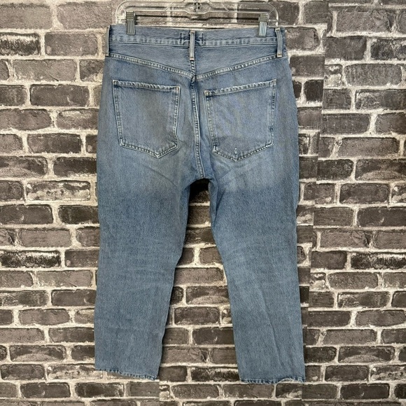 Agolde Riley High Rise Straight Crop jeans in Endeavor - Picture 7 of 9